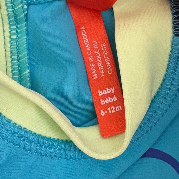 (3 for $15) Joe Fresh Infant Swim Rashguards (6-12m) - Picture 4 of 4